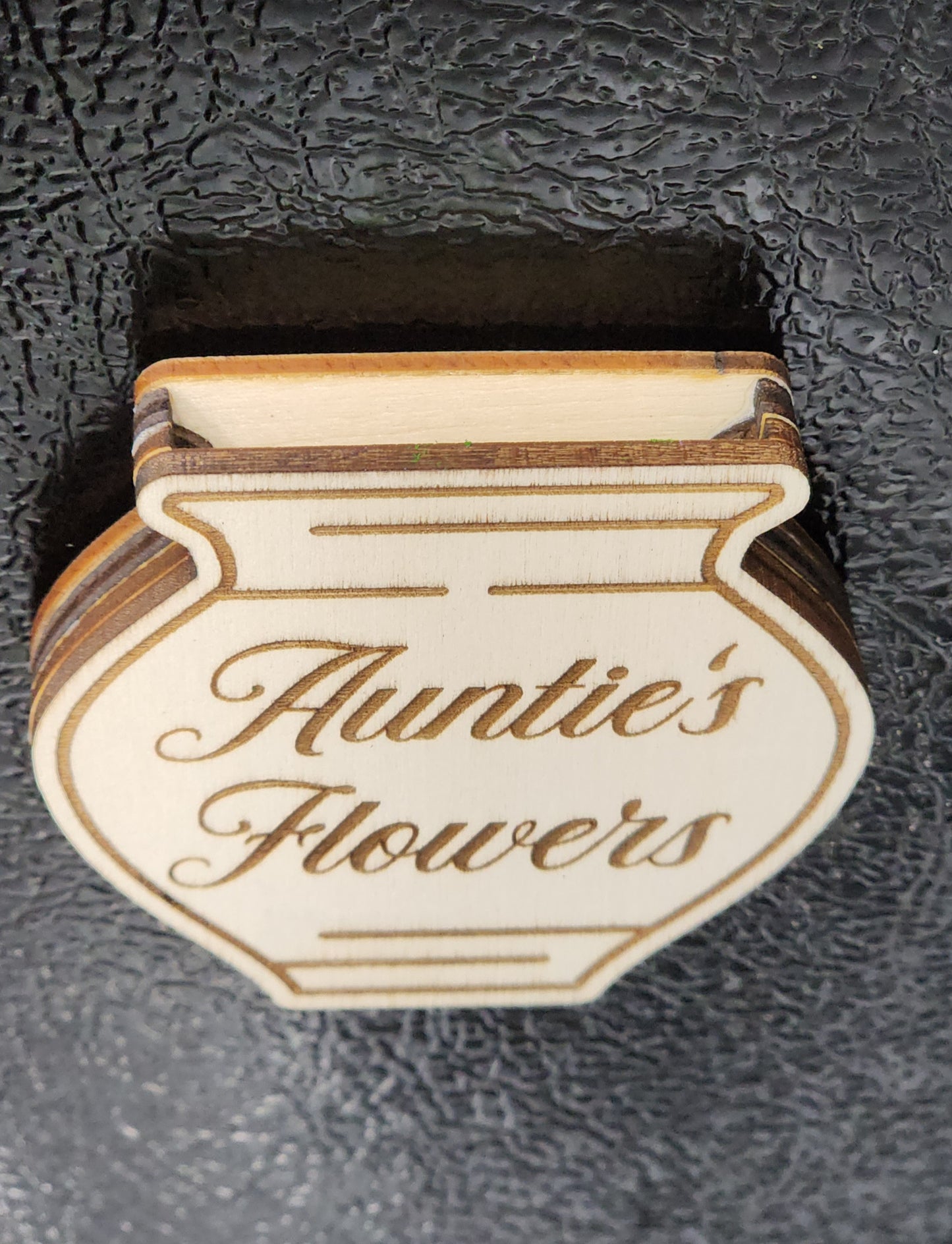 Magnet flower vase