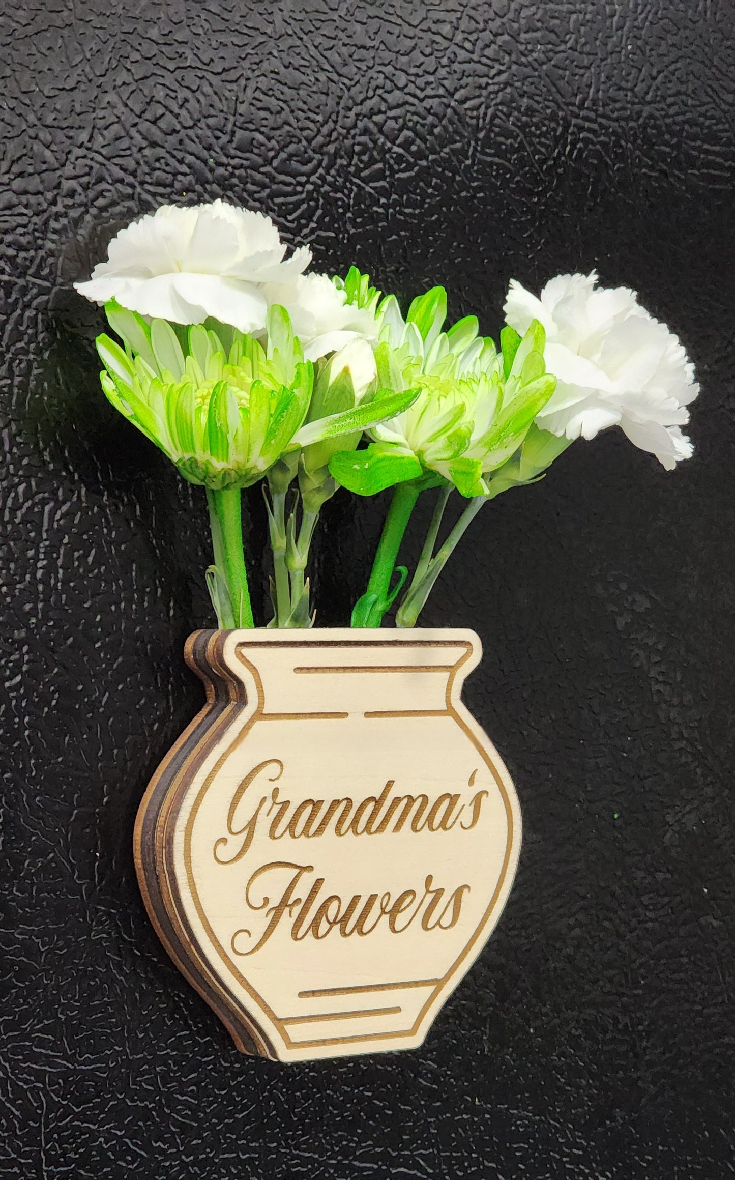 Magnet flower vase