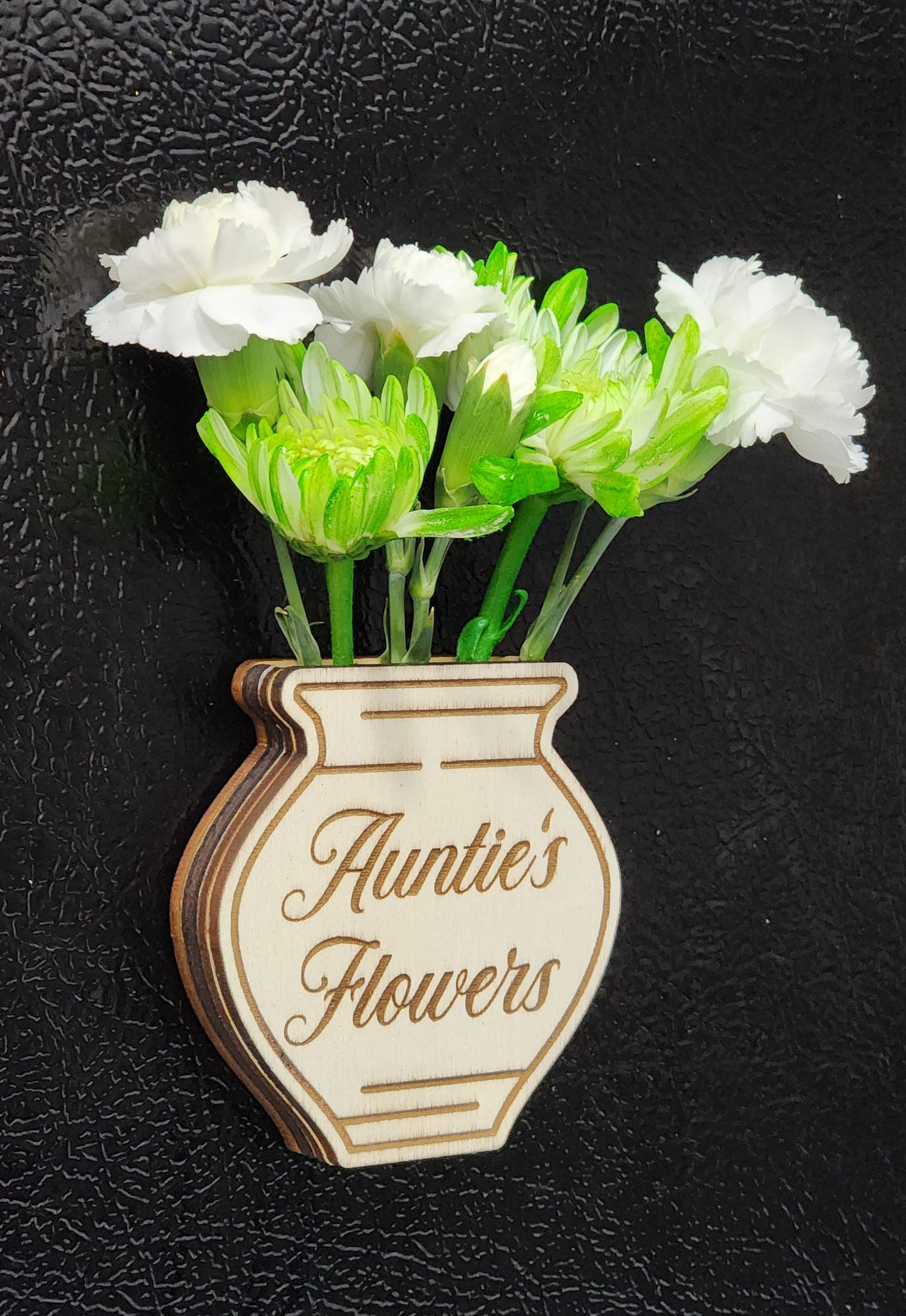 Magnet flower vase